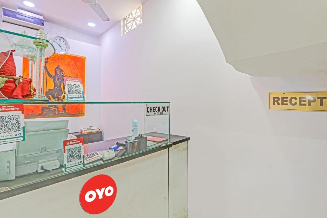 Hotel Oyo Flagship 81064 Chaudhary In Gorakhpur Exterior foto