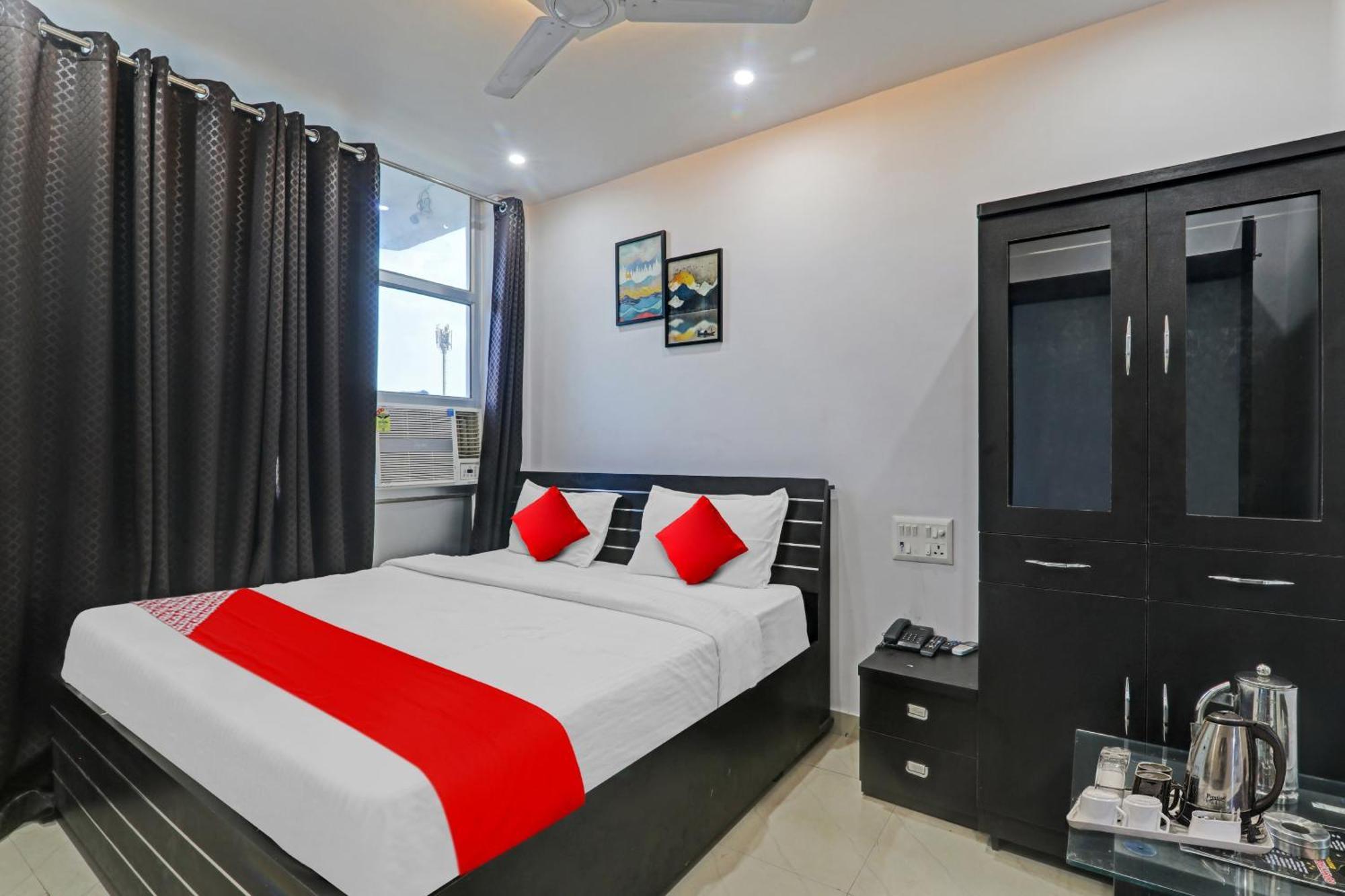 Hotel Oyo Flagship 81064 Chaudhary In Gorakhpur Exterior foto